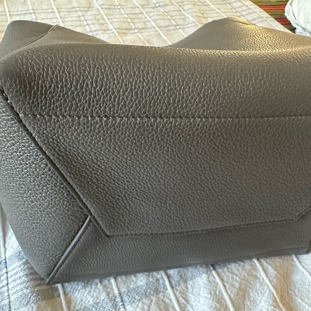 Celine Sangle - Picture 5 of 13